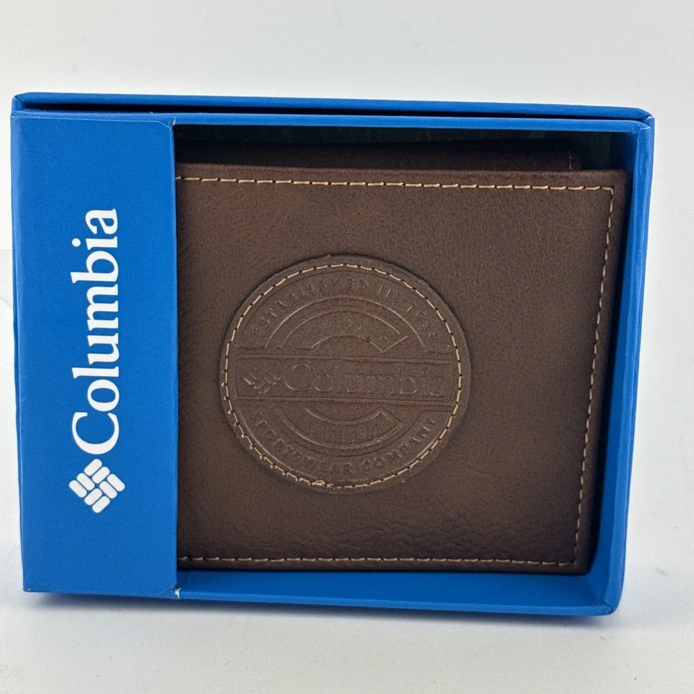 Columbia Men's Leather Wallet brown bifold RFID Billfoldw/ Logo NIB
